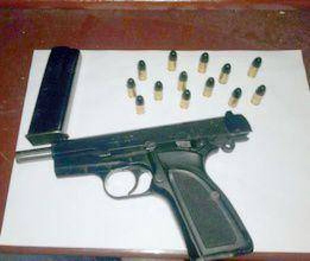 Secuestro de arma de guerra  