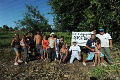 Vecinos �en guardia� para frenar la usurpaci�n de un predio en City Bell     