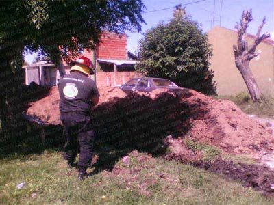 Trabajaban con m�quinas, rompieron un ca�o de gas y pusieron en vilo al barrio de 12 y 88     