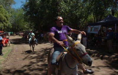 Mat�as Mu�oz se impuso en el multitudinario Rally de Burros