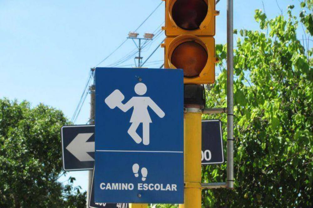 En Crespo promueven hacer caminos escolares m�s seguros