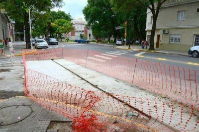 Paran�: en el verano avanzan los frentes de reparaci�n vial
