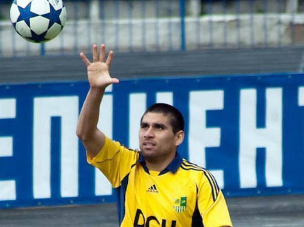 El lateral Cristian Villagra empez� a sonar con fuerza para volver a Central