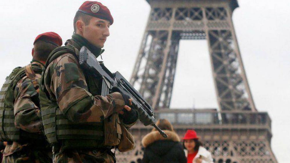 Despu�s de Charlie Hebdo, Francia quiere crear un servicio c�vico universal