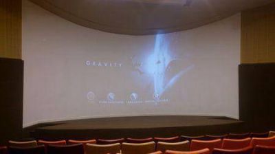  El Gobierno pasa copias piratas en el �cine� de la nueva terminal