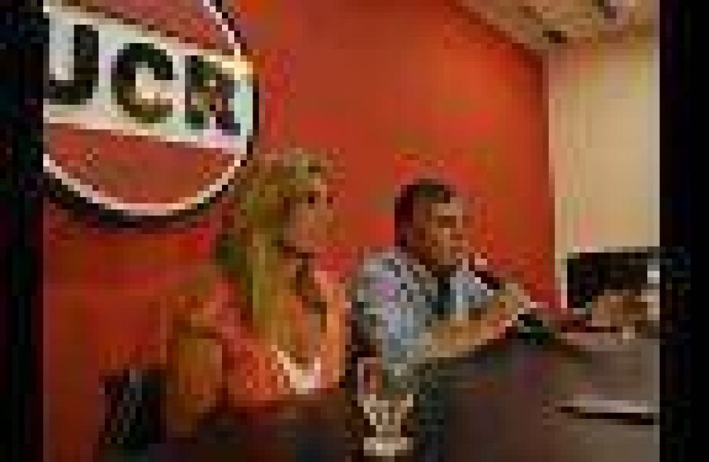 El radicalismo afila la campa�a y Cornejo ya empieza a trabajar con sus equipos t�cnicos