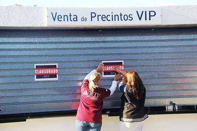 Tres complejos bailables fueron clausurados por evasi�n fiscal