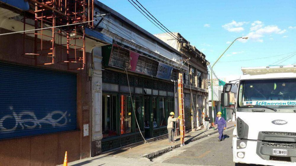 Contin�a el retiro de carteler�a en el casco c�ntrico de la ciudad