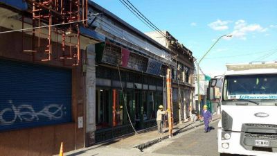 Contin�a el retiro de carteler�a en el casco c�ntrico de la ciudad