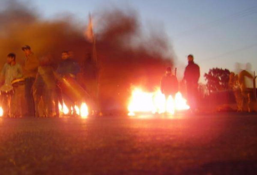 GENERALIZADO RECHAZO AL CORTE DE RUTA 86 DESDE SECTORES SOCIO-ECON�MICOS DEL NORTE PROVINCIAL