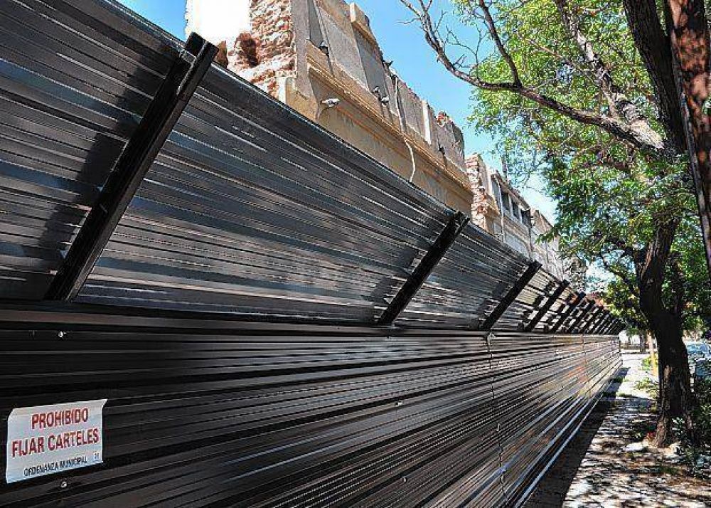 Edificio de 24 pisos: el cerco est� listo, pero a�n resta la aprobaci�n del Concejo Deliberante
