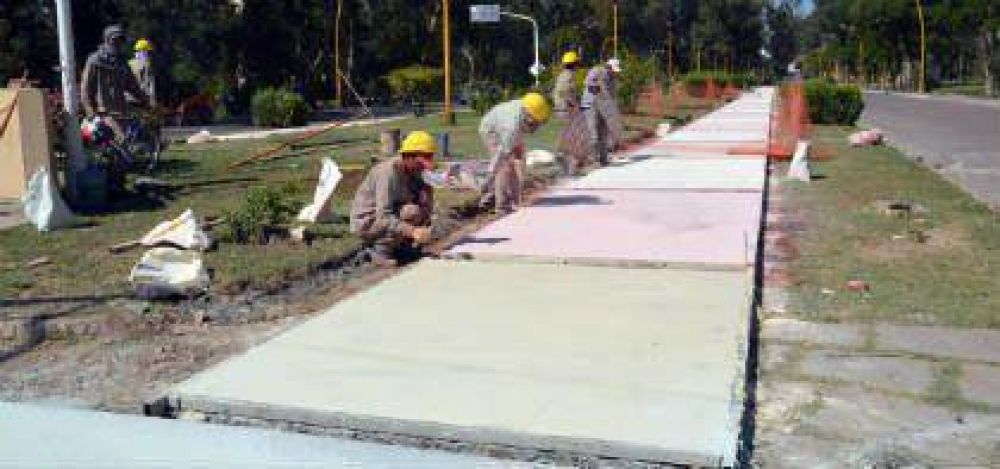 El municipio capitalino contin�a con la remodelaci�n del paseo Pozo de Vargas