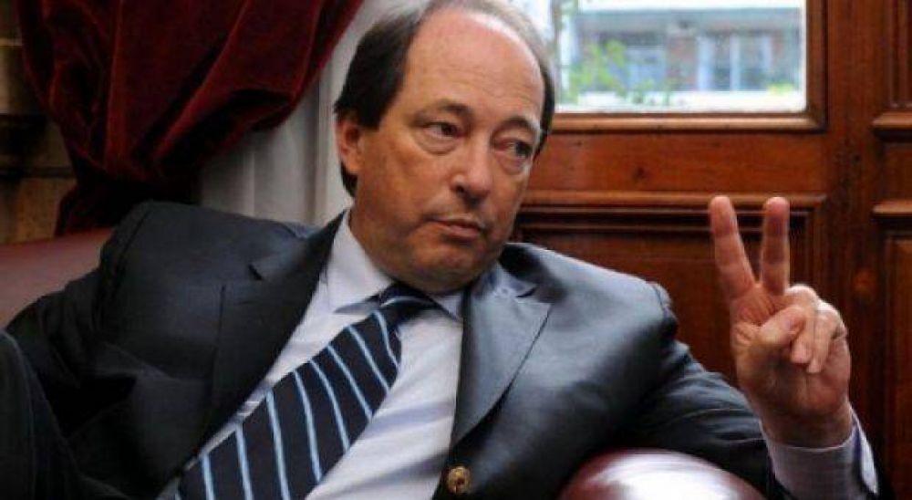 El radicalismo que encabeza Sanz quiere que Massa tambi�n se sume a una gran PASO opositora