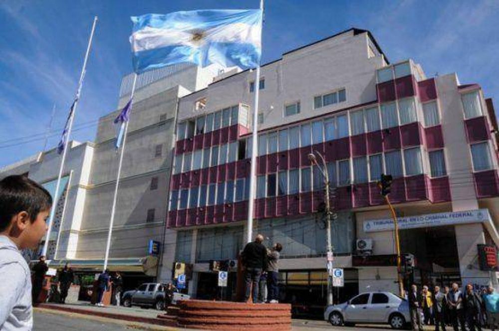Se realiz� el quinto Izamiento Dominical del 2015