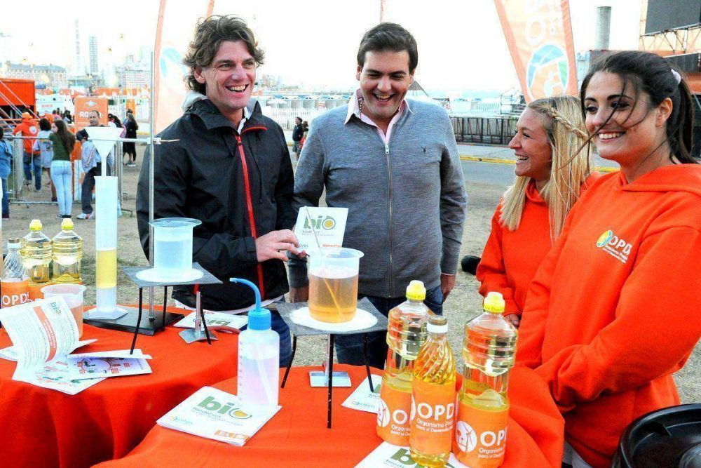 Reconvierten tres millones de litros de aceite de cocina usado, en biodiesel, informaron el Grupo Provincia y el OPDS