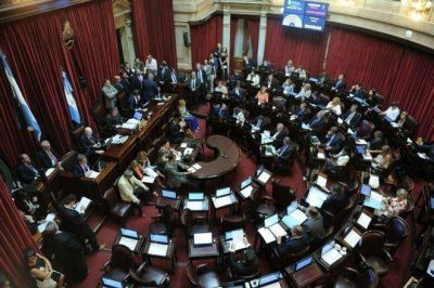 Zannini, Parrilli y Mena asistir�n ma�ana al Senado para explicar detalles de la nueva ley de inteligencia