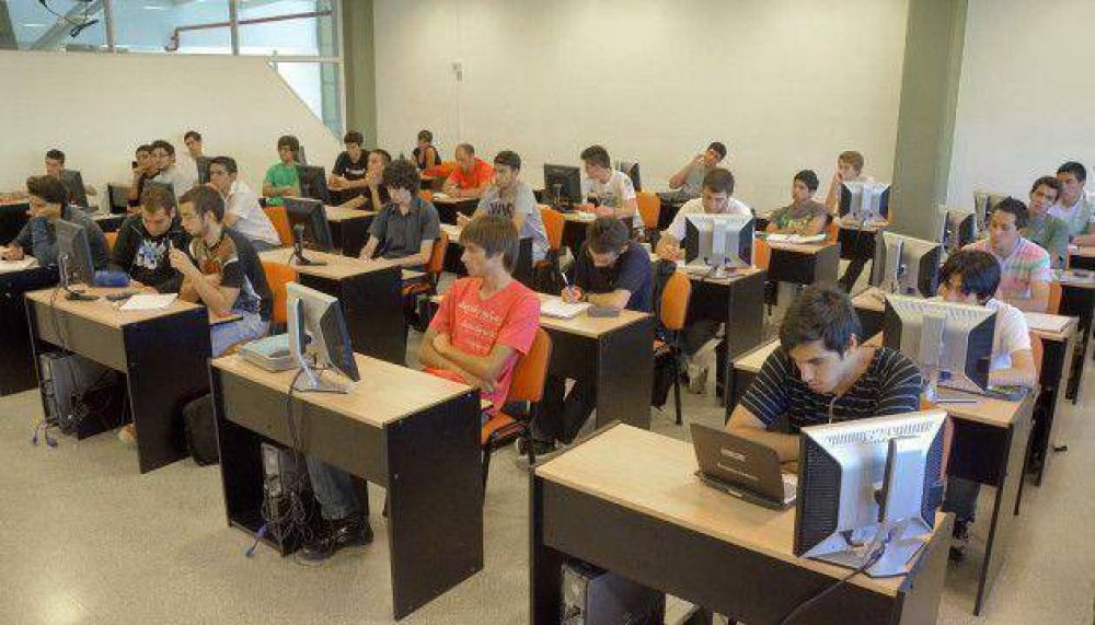 M�s de 1000 j�venes optaron por las carreras de la ULP