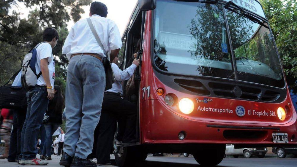 Desde hoy el boleto de colectivos costar� 4 pesos