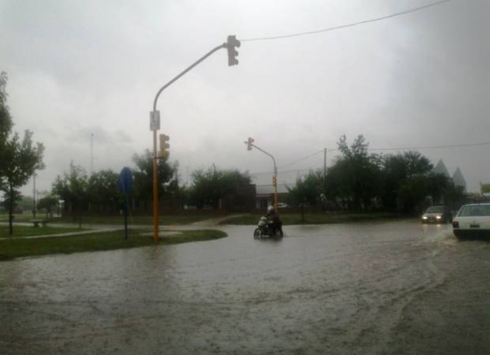 Villa Mercedes: el temporal dej� calles anegadas y a varios barrios sin luz