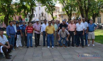 Tregua entre ex polic�as y la Provincia