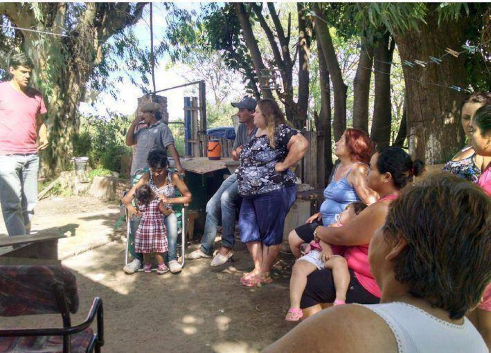 LIGNAZZI RECLAMA AGUAS Y CLOACAS COMO 