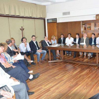 Contratos petroleros: Jorge, con diputados