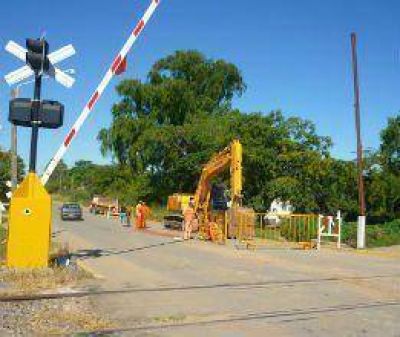 Corte de paso a nivel en Alberdi  