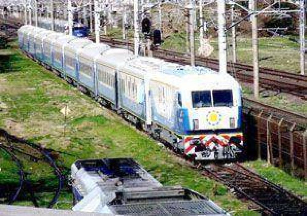 El nuevo tren pasar� por Jun�n hoy a las 13