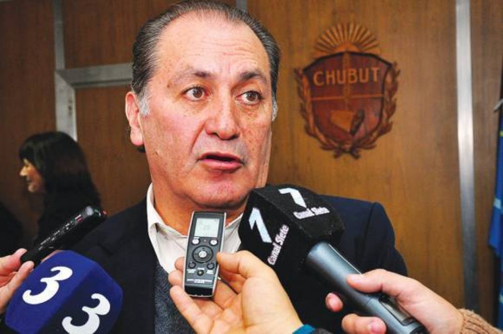 Convocan a profesionales de la salud con al menos 4 a�os en el sistema sanitario provincial