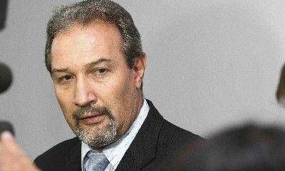 Cerroni anunci� disposiciones transitorias para aliviar la actividad econ�mica