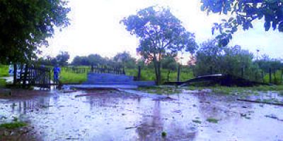 Tornado hizo destrozos en la Escuela Lago Verde �Fragata Carlos Benitez� N� 299 a 20 km de Ibarreta