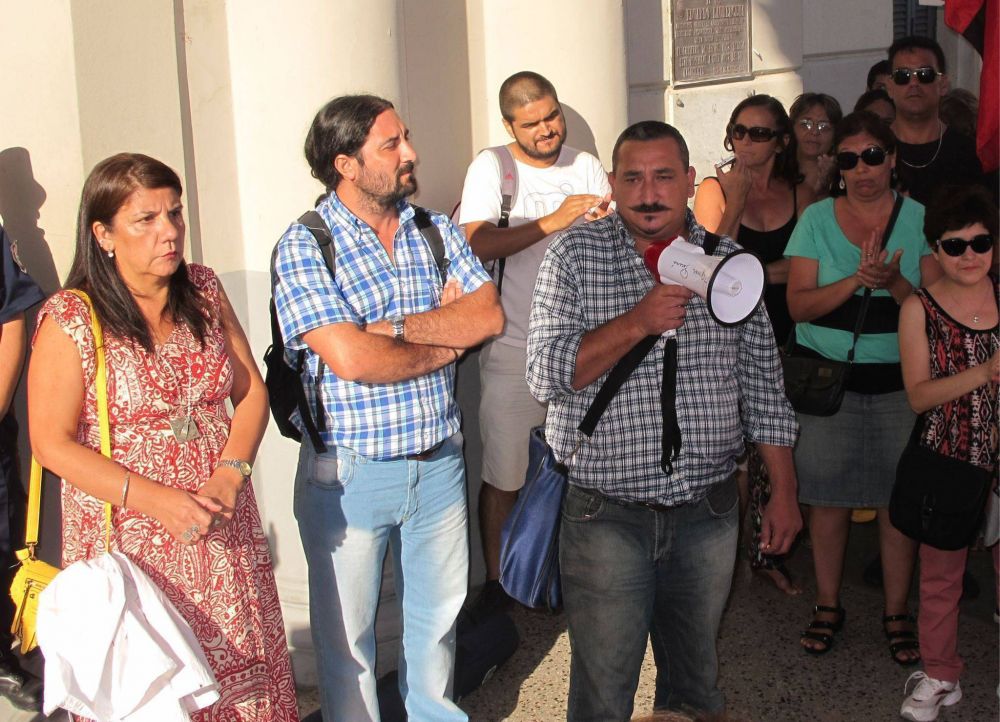 Gobierno y gremios docentes se re�nen esta semana por transporte escolar, infraestructura y viviendas 