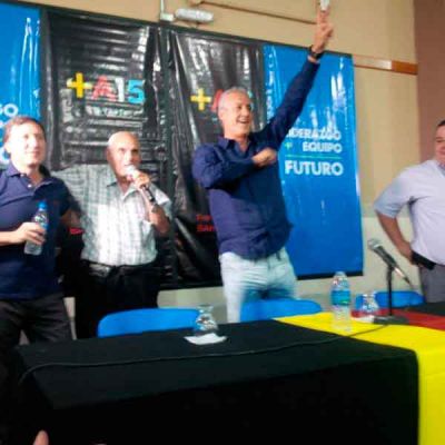 En un masivo acto pol�tico junto a Bevilacqua, Larraburu habl� como candidato aunque evit� confirmarlo