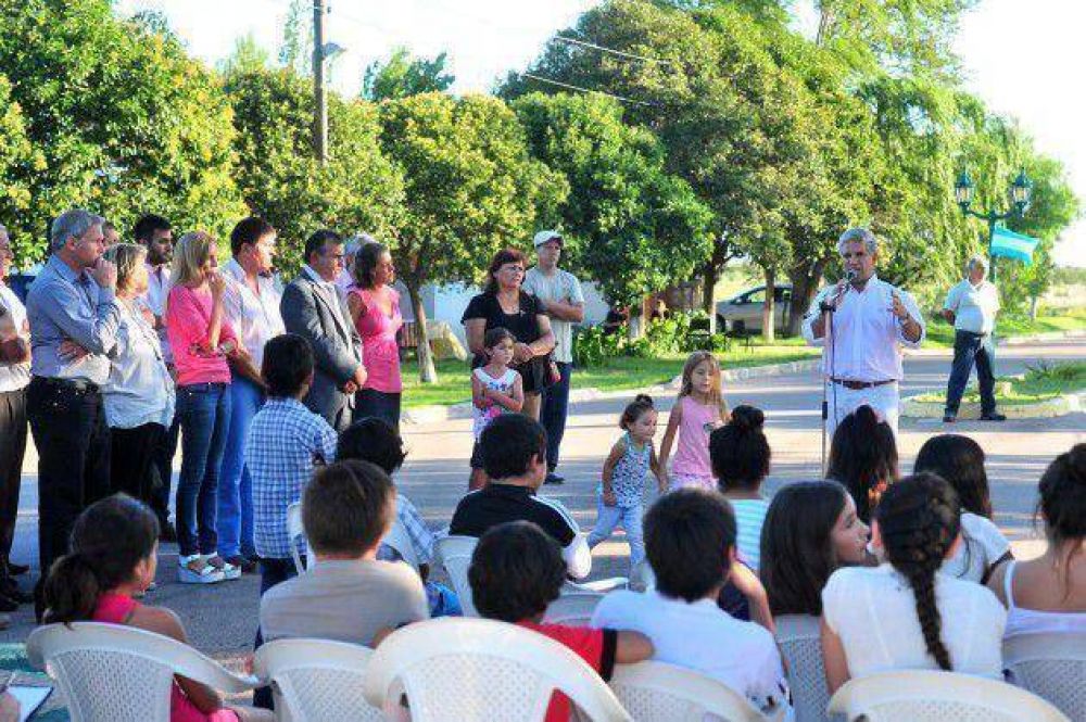 Poggi anunci� la construcci�n un nuevo sistema de agua potable para Alto Pelado