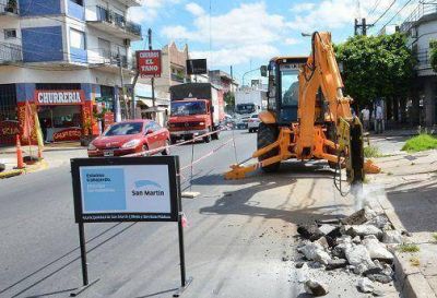 El Municipio reconstruye los sumideros en Jos� Le�n Su�rez