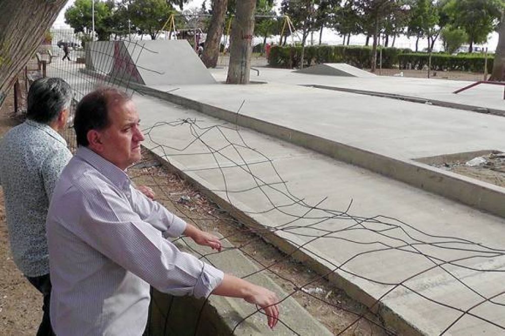 El Centro de Informaci�n P�blica y el skate park est�n en su �ltima etapa