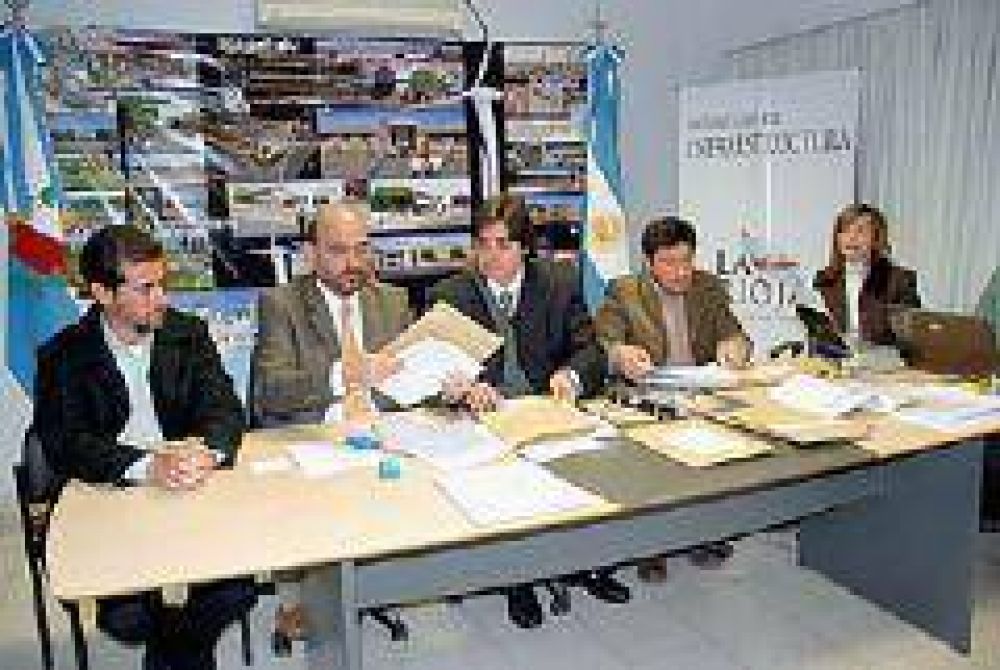 Licitan materiales para Plan de Electrificaci�n Rural