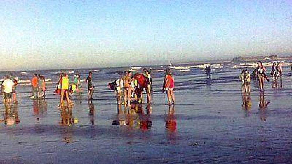 Apareci� el cuerpo del menor ahogado en la playa de Puerto Madryn