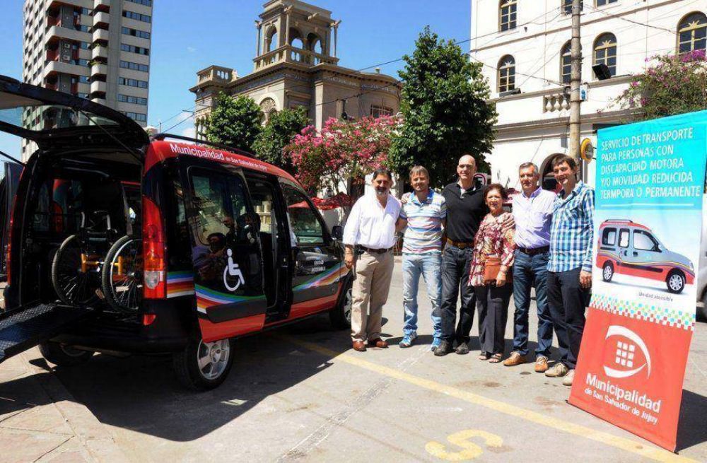 Afianzan transporte para personas con discapacidad