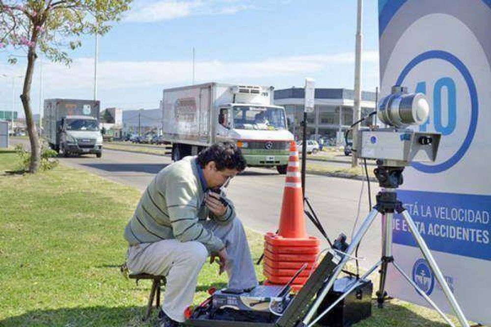 Crecen las multas a los santiagueos por radares no autorizados en su paso por otras provincias