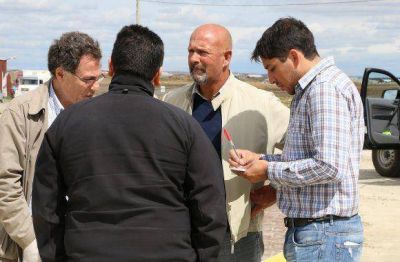 ESTUDIAN EL SISTEMA DE LUMINARIA QUE SE DISPONDR� EN EL NUEVO ACCESO A LOS BARRIOS DE LA MARGEN SUR