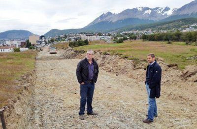 Sciurano recorri� obra clave para el tr�nsito vehicular de Ushuaia