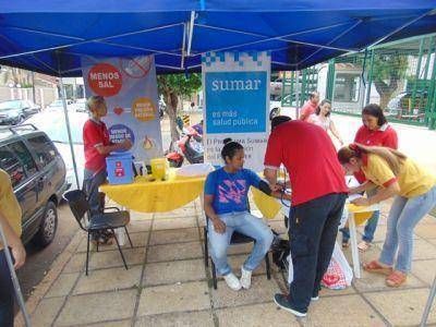 La Carpa de la Salud sigue recorriendo los barrios posade�os