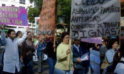 Docentes reclaman la apertura de la discusi�n salarial