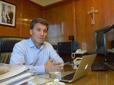 Roby lanz� su campa�a a la gobernaci�n con dos spots en YouTube