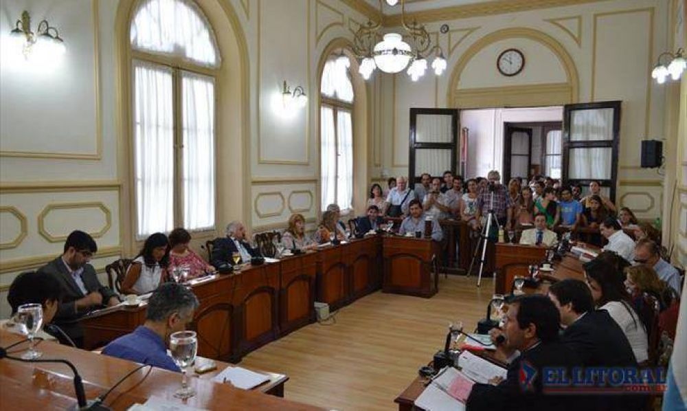 Licitaci�n del transporte: apelaron a la cautelar que fren� el tratamiento legislativo