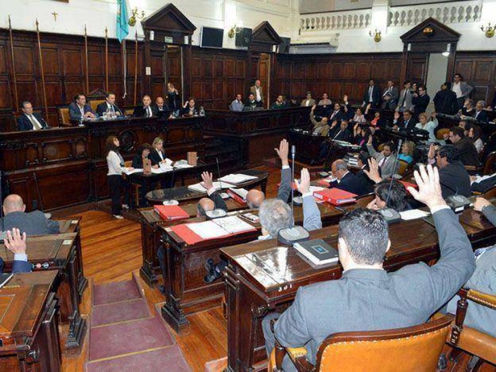 Alrededor de 580 funcionarios se vieron beneficiados por el aumento