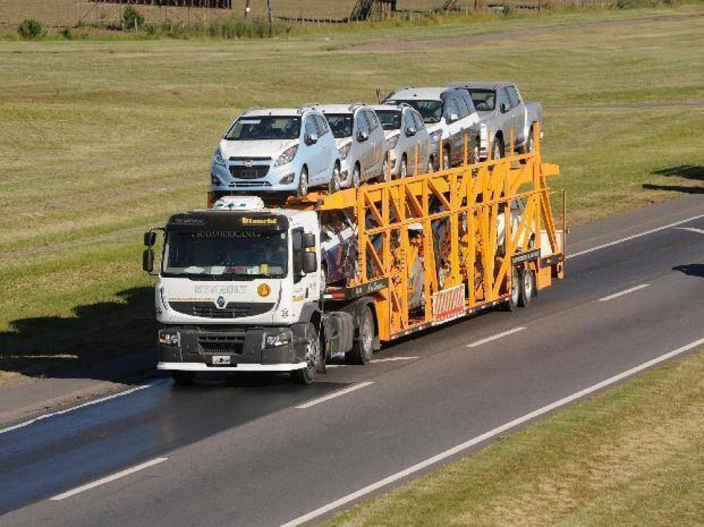 Por las paradas de planta, cay� 29% la producci�n automotriz en enero