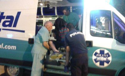 Dos robos, el mismo auto, una pelea, un detenido y un pr�fugo