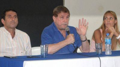 Los Cresto muestran sus intenciones 2015 con fuerte respaldo a Urribarri